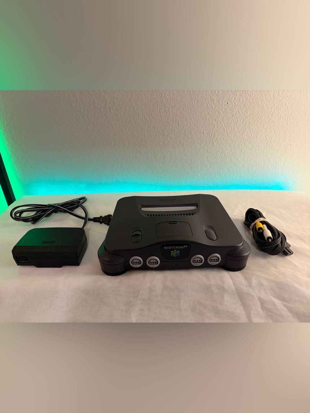 Nintendo 64 N64 Black Console cables included Tester & Works 1996 No Expansion